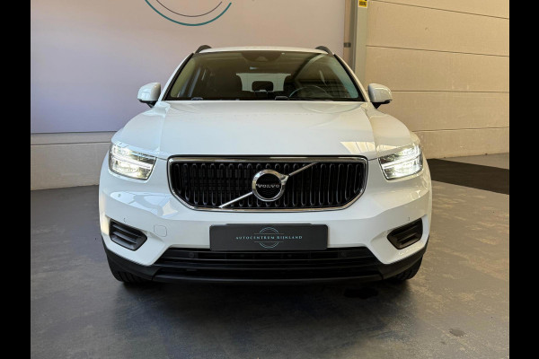 Volvo XC40 Momentum Core Automaat, Carplay, Camera