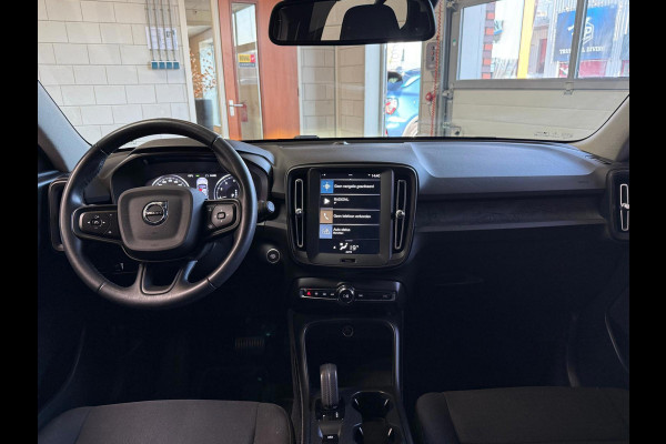 Volvo XC40 Momentum Core Automaat, Carplay, Camera
