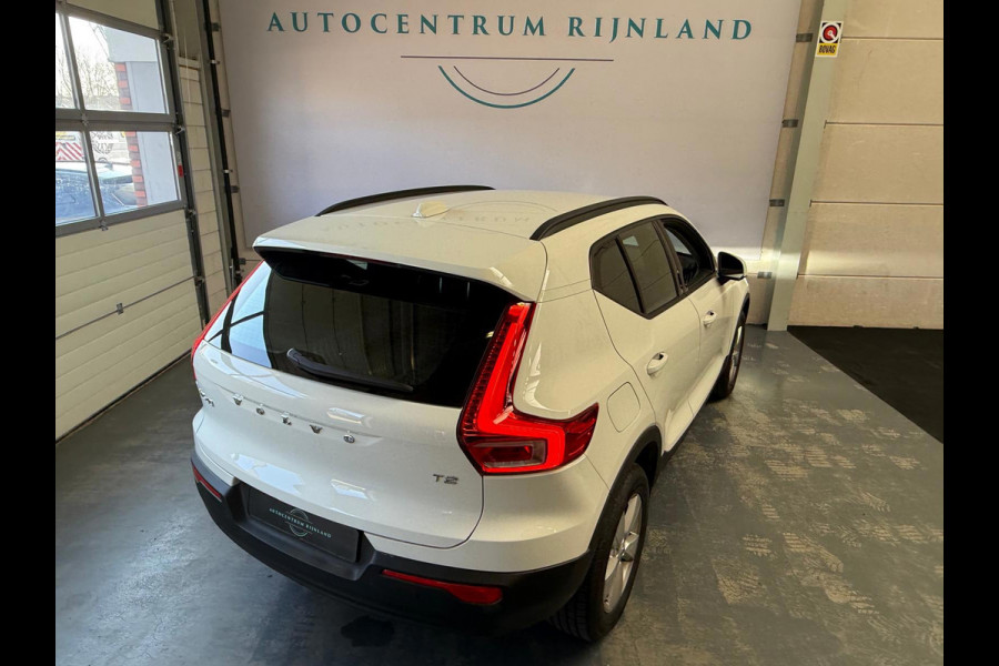 Volvo XC40 Momentum Core Automaat, Carplay, Camera