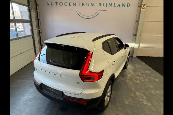 Volvo XC40 Momentum Core Automaat, Carplay, Camera