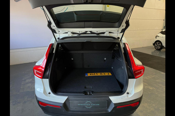 Volvo XC40 Momentum Core Automaat, Carplay, Camera