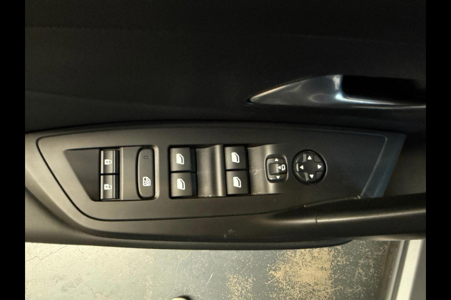 Peugeot 408 1.6 HYbrid Allure 180 Automaat Camera 1 Jaar Bovag Garantie