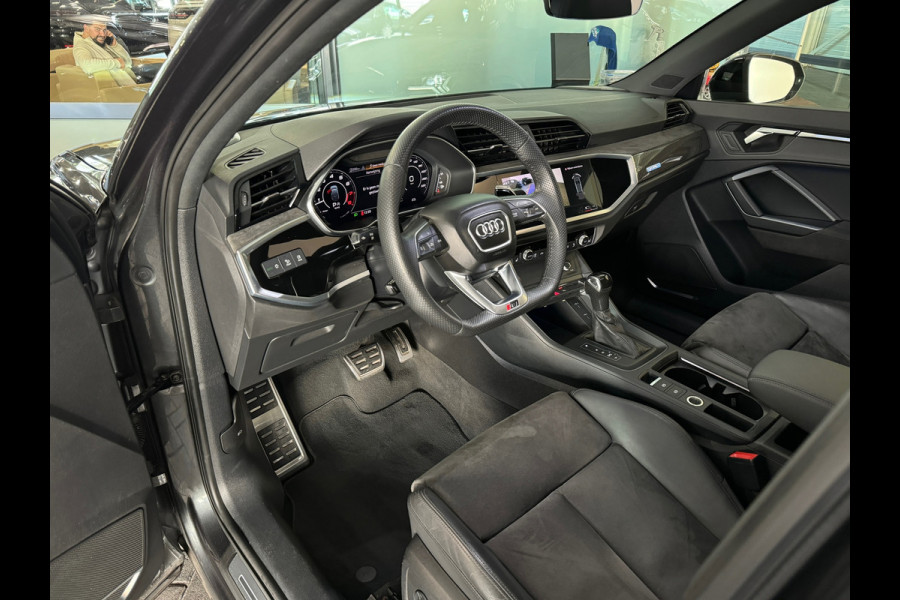 Audi RSQ3 Sportback 2.5 TFSI Quattro Pano|B&O|Keyless|Sfeer