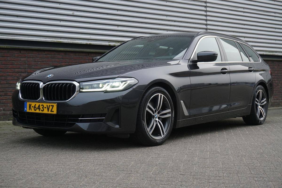 BMW 5 Serie Touring 520i Business Edition Plus/Laser LED/Comfort Stoel Dealeronderhouden.