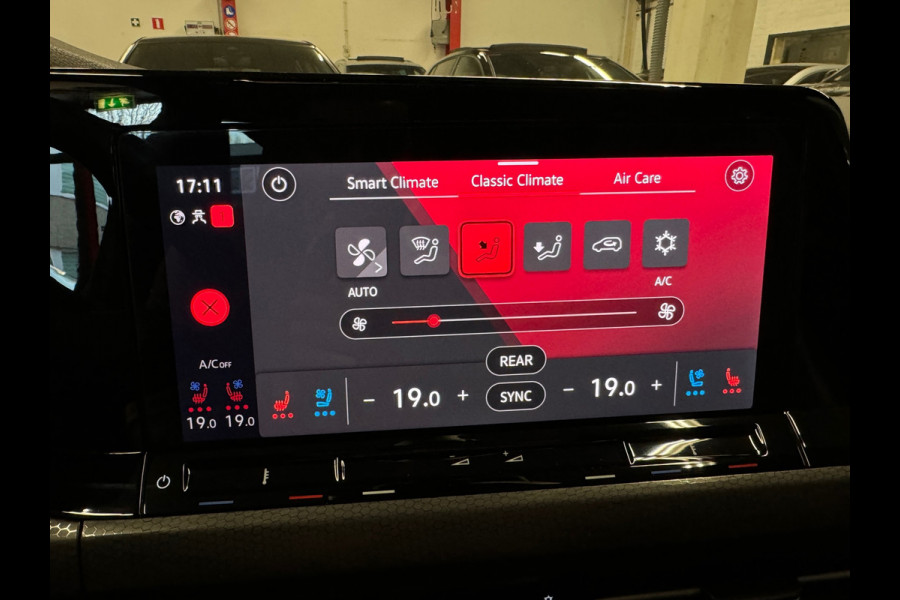 Volkswagen Golf 2.0 TSI GTI Pano|H/K|HuD|Memory|MILLTEK|VOL