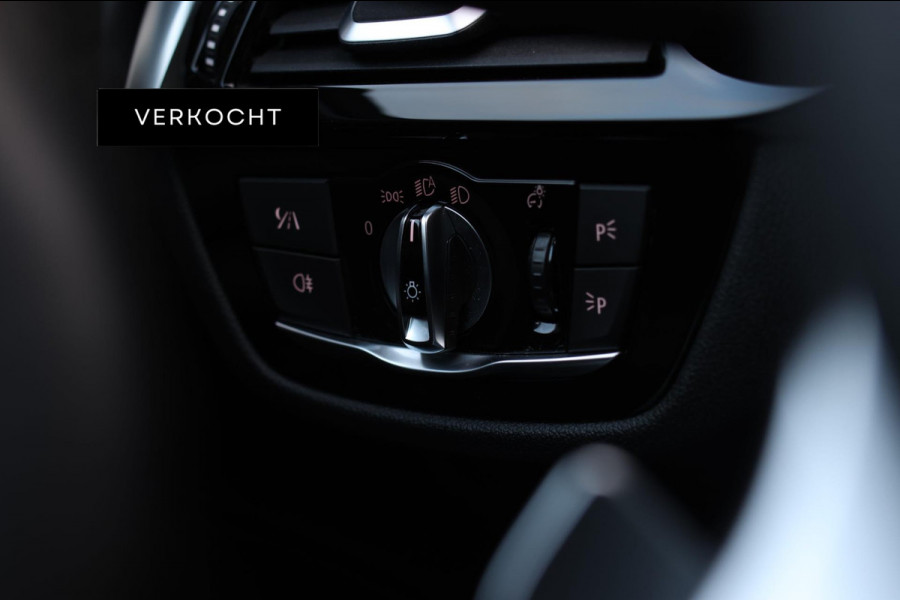 BMW 5 Serie M550i xDrive *Nachtzicht*Massage*H/K*360 Camera*Trekhaak*