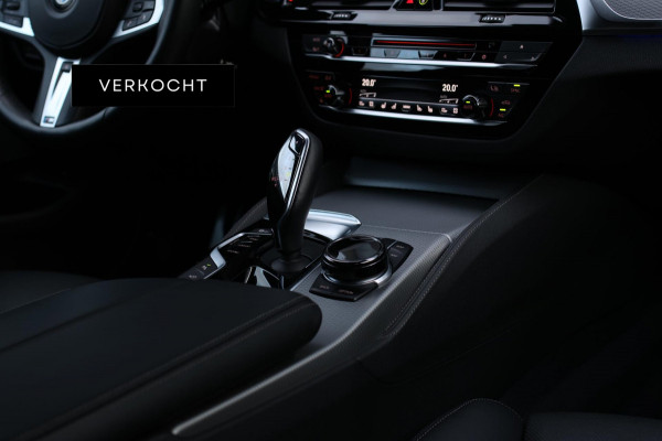 BMW 5 Serie M550i xDrive *Nachtzicht*Massage*H/K*360 Camera*Trekhaak*