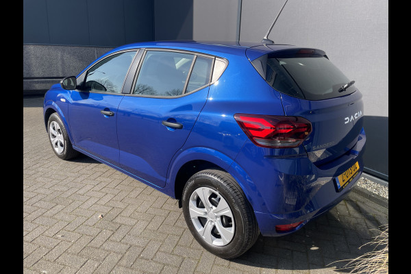 Dacia Sandero 1.0 TCe 100 ECO-G Essential Airco - Cruise control - Parkeersensor achter - Bluetooth - Rijstrooksensor - Start/stop systeem - Stuur multifunctioneel - Led lampen - Elektrische ramen voor