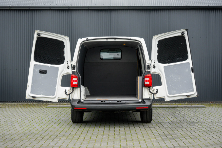 Volkswagen Transporter T6 L2H1 | 102 PK | 3-Zits | Airco