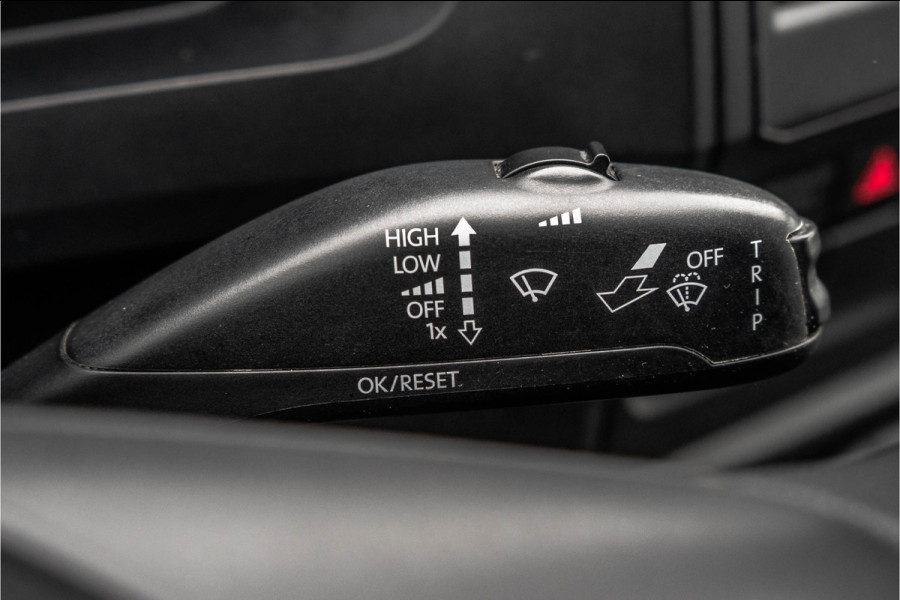 Volkswagen Transporter T6 L2H1 | 102 PK | 3-Zits | Airco