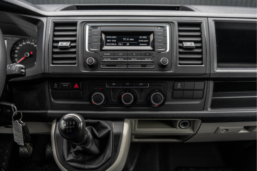 Volkswagen Transporter T6 L2H1 | 102 PK | 3-Zits | Airco