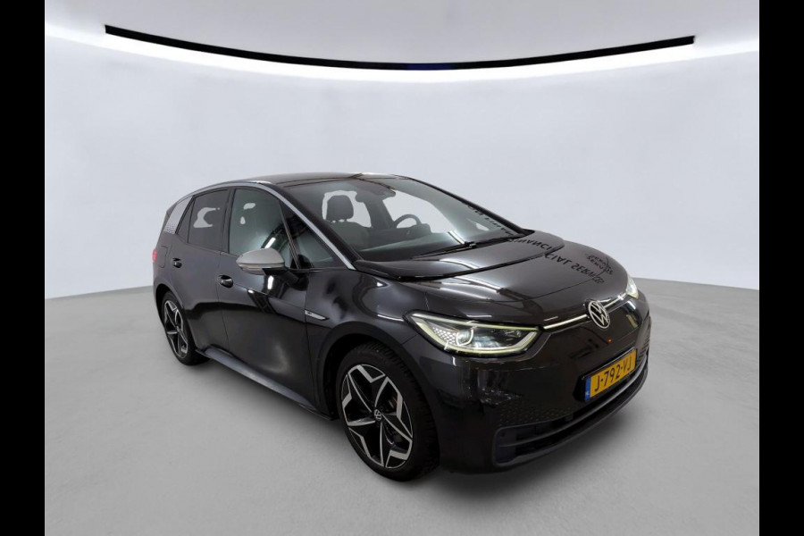 Volkswagen ID.3 First Plus 58 kWh | Trekhaak | Navi | Camera | LED