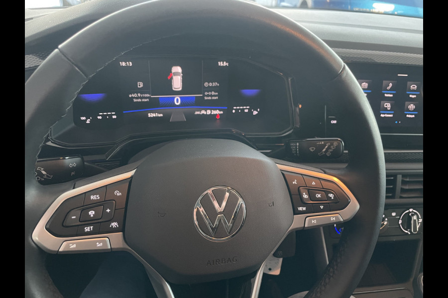 Volkswagen Polo 1.0 TSI Life Edition Achteruitrijcamera - Parkeersensoren - Apple carplay - Airco - Cruise control - Led verlichting - Licht metalen velgen 15 inch - Radio - Rijstrooksensor - Start/stop systeem - Stuur multifunc
