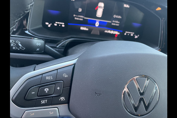 Volkswagen Polo 1.0 TSI Life Edition Achteruitrijcamera - Parkeersensoren - Apple carplay - Airco - Cruise control - Led verlichting - Licht metalen velgen 15 inch - Radio - Rijstrooksensor - Start/stop systeem - Stuur multifunc