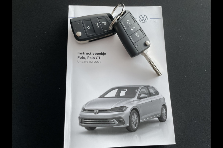 Volkswagen Polo 1.0 TSI Life Edition Achteruitrijcamera - Parkeersensoren - Apple carplay - Airco - Cruise control - Led verlichting - Licht metalen velgen 15 inch - Radio - Rijstrooksensor - Start/stop systeem - Stuur multifunc