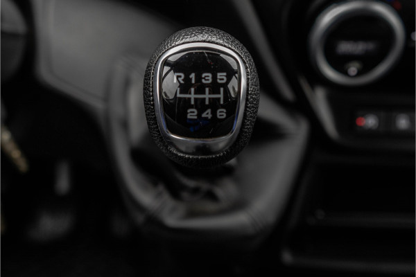 Iveco Daily 35S14V L2H2 | 140PK | 3.5T Trekgewicht | Cruise | Climate