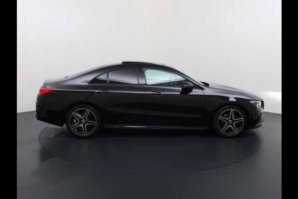 Mercedes-Benz CLA-Klasse 180 AMG line | Pano Trekhaak Memory Sound Multibeam Keyless