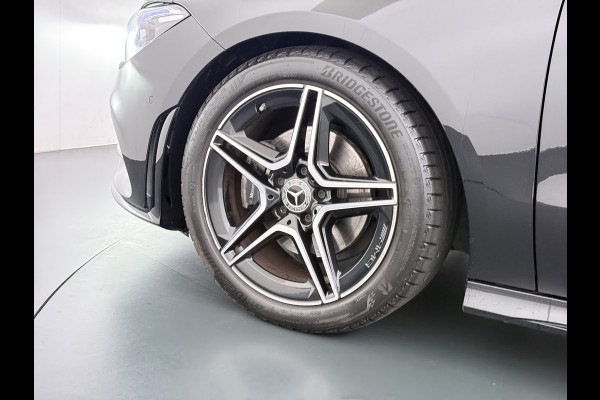 Mercedes-Benz CLA-Klasse 180 AMG line | Pano Trekhaak Memory Sound Multibeam Keyless