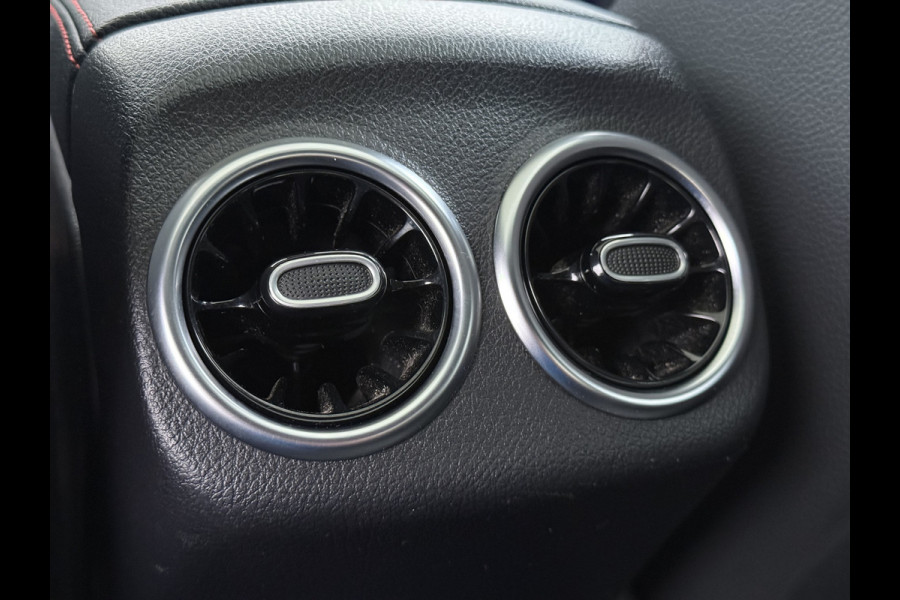 Mercedes-Benz CLA-Klasse 180 AMG line | Pano Trekhaak Memory Sound Multibeam Keyless