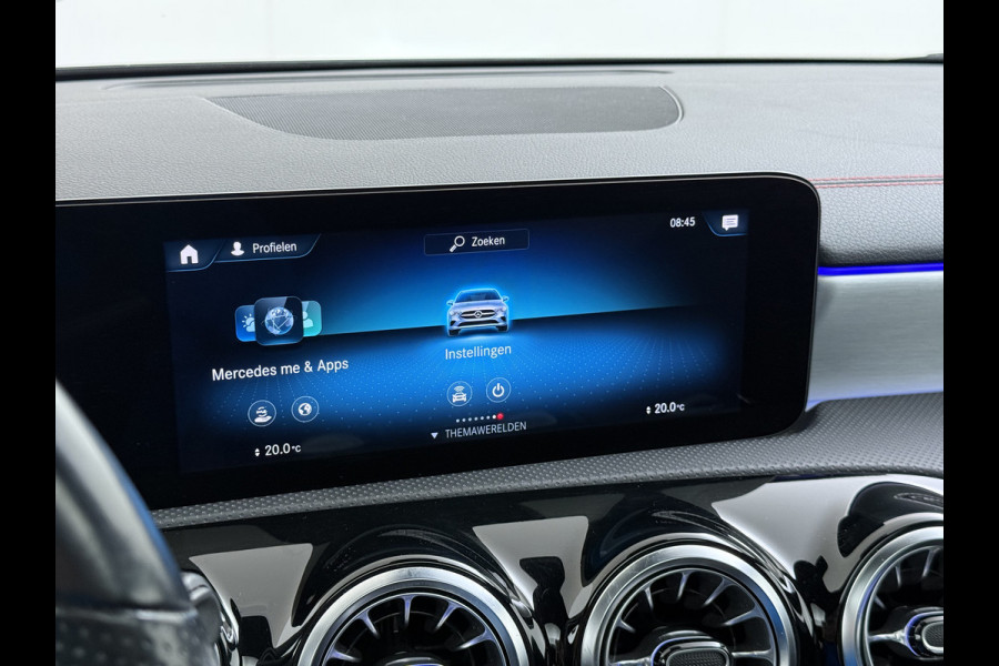 Mercedes-Benz CLA-Klasse 180 AMG line | Pano Trekhaak Memory Sound Multibeam Keyless