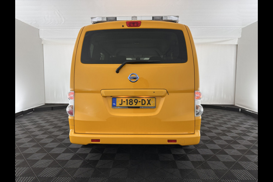 Nissan e-NV200 Evalia 40 kWh Connect Edition [ 7-Pers. ] {SOH-95%} (INCL.BTW) *NAVI-FULLMAP | CAMERA | HEATED-COMFORTSEATS | DAB | PRIVACY-GLASS | ECC | CRUISE | 15''ALU*