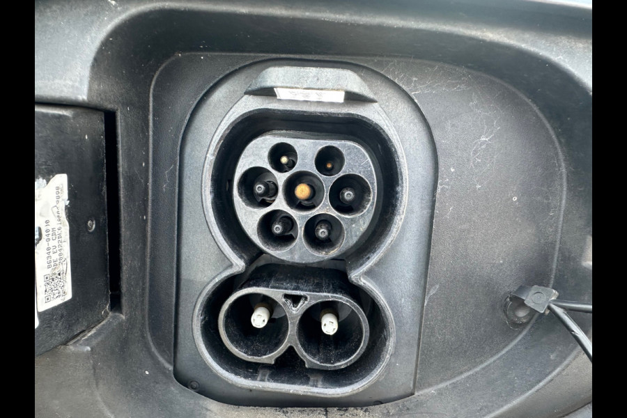 Kia e-Niro DynamicLine 64 kWh SOH 100% | DEALER OND. | FASE 3