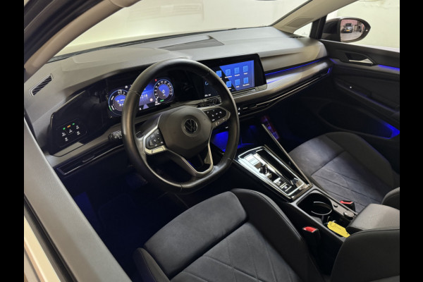Volkswagen Golf 1.4 eHybrid 204PK DSG STYLE CAMERA/CARPLAY/SFEERVERL.