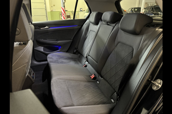 Volkswagen Golf 1.4 eHybrid 204PK DSG STYLE CAMERA/CARPLAY/SFEERVERL.