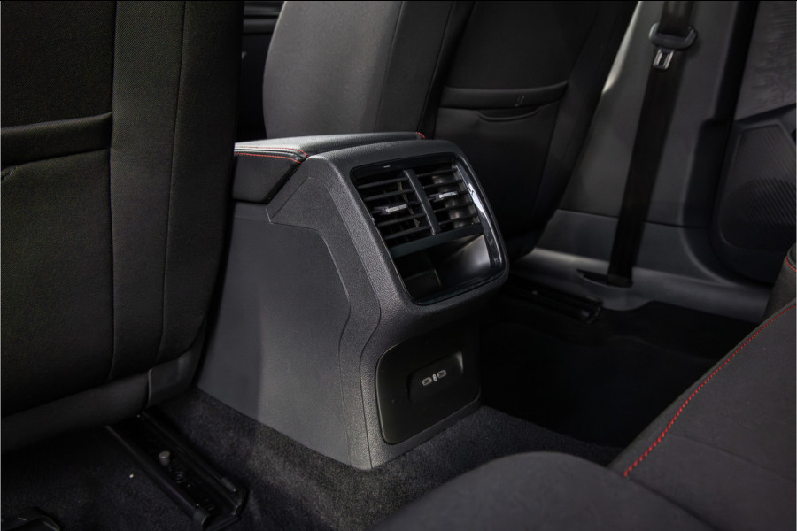 Škoda Octavia Combi RS iV PHEV Business -Matrix- stoelverwarming