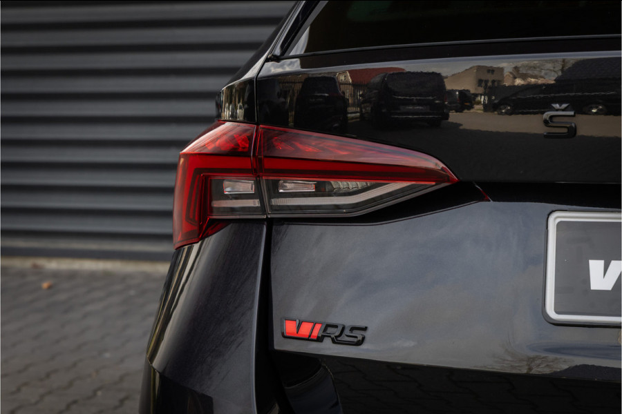 Škoda Octavia Combi RS iV PHEV Business -Matrix- stoelverwarming