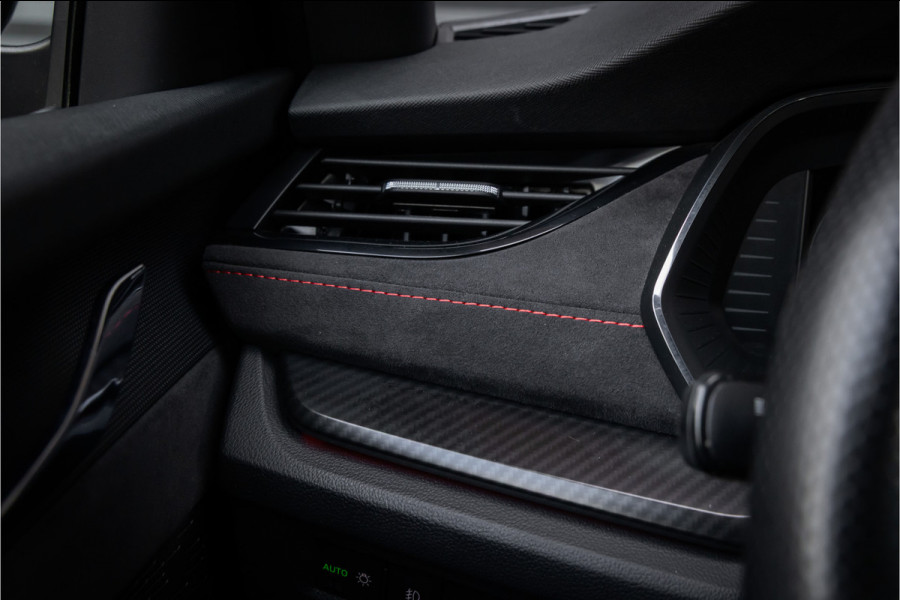 Škoda Octavia Combi RS iV PHEV Business -Matrix- stoelverwarming