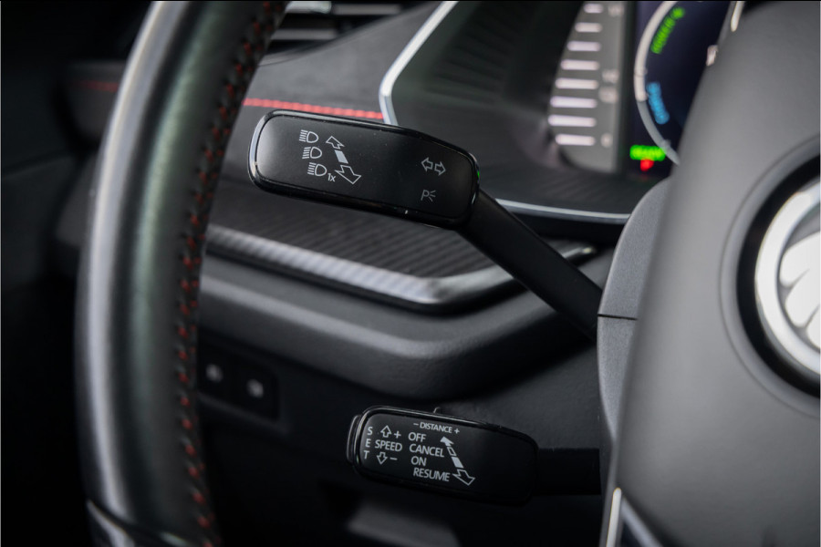 Škoda Octavia Combi RS iV PHEV Business -Matrix- stoelverwarming