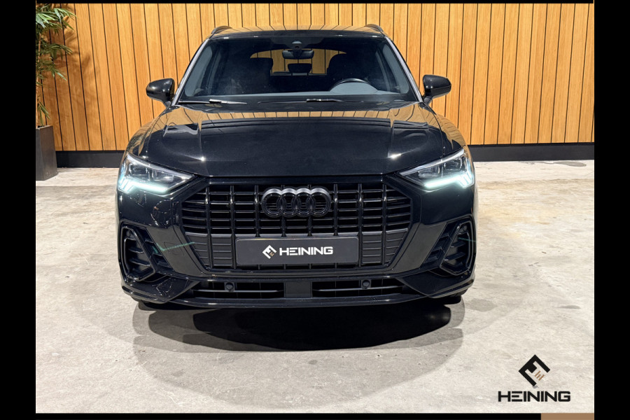 Audi Q3 45 TFSI e S edition Black edition. Trekhaak. Navi. 19 inch. Camera.