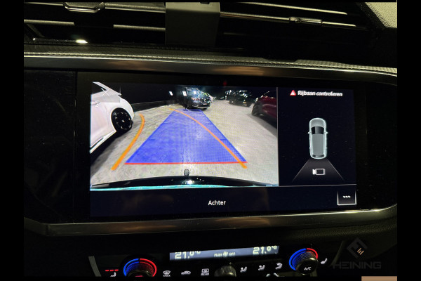 Audi Q3 45 TFSI e S edition Black edition. Trekhaak. Navi. 19 inch. Camera.
