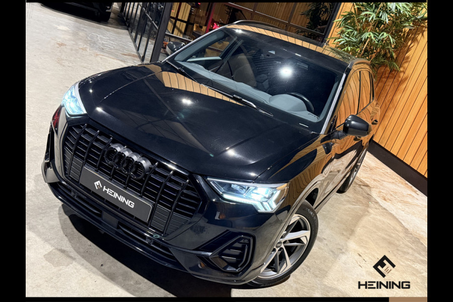 Audi Q3 45 TFSI e S edition Black edition. Trekhaak. Navi. 19 inch. Camera.