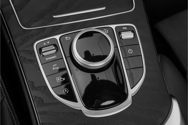 Mercedes-Benz C-Klasse 180 Business Solution AMG Pano Camera