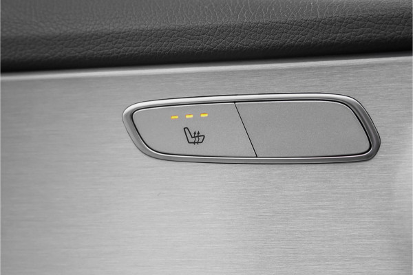Mercedes-Benz C-Klasse 180 Business Solution AMG Pano Camera