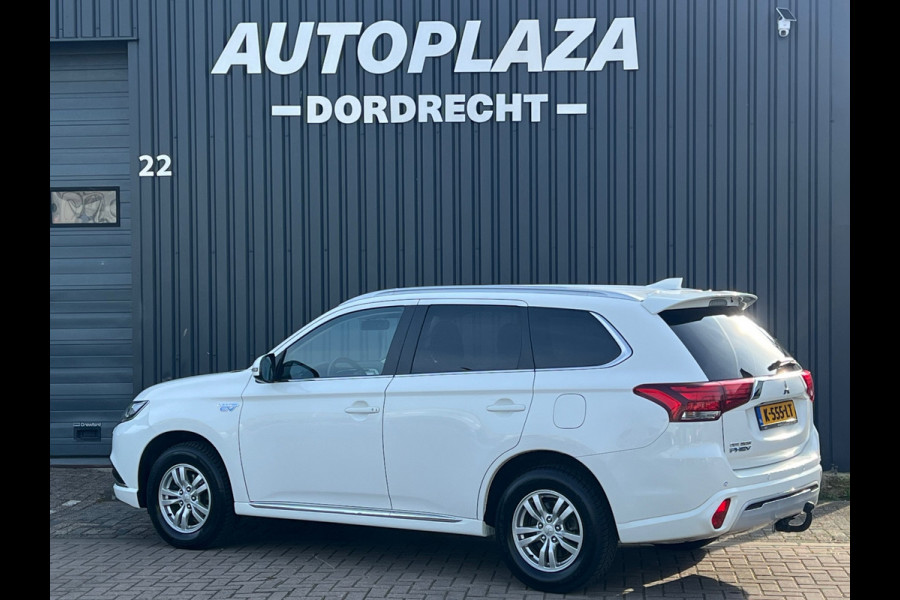 Mitsubishi Outlander 2.4 PHEV Pure TREKHAAK |APPLE CARPLAY |