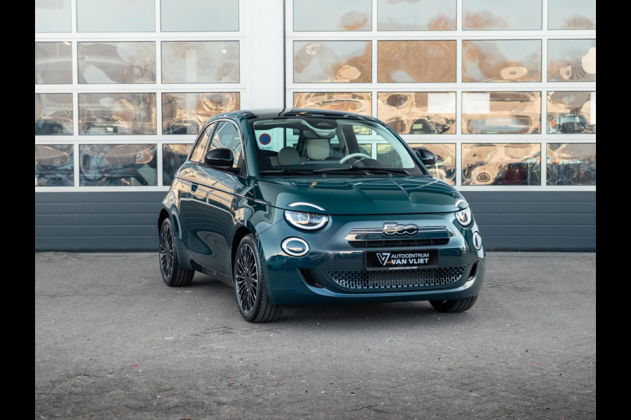 Fiat 500 Hybrid Collezione | Clima | LED | PDC | JBL Premium Audio | 17" | Camera | Canneloni Ivory/Piombo interieur