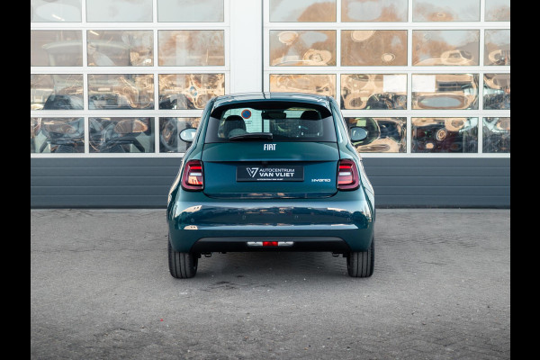 Fiat 500 Hybrid Collezione | Clima | LED | PDC | JBL Premium Audio | 17" | Camera | Canneloni Ivory/Piombo interieur