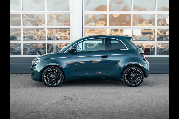 Fiat 500 Hybrid Collezione | Clima | LED | PDC | JBL Premium Audio | 17" | Camera | Canneloni Ivory/Piombo interieur