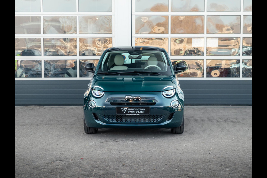 Fiat 500 Hybrid Collezione | Clima | LED | PDC | JBL Premium Audio | 17" | Camera | BSM | Canneloni Ivory/Piombo interieur