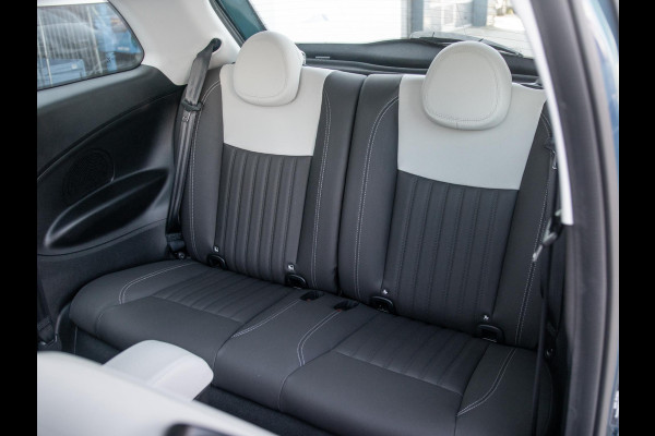 Fiat 500 Hybrid Collezione | Clima | LED | PDC | JBL Premium Audio | 17" | Camera | BSM | Canneloni Ivory/Piombo interieur