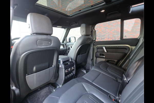 Land Rover Defender P400e X-Dynamic S | Pano - Trekhaak