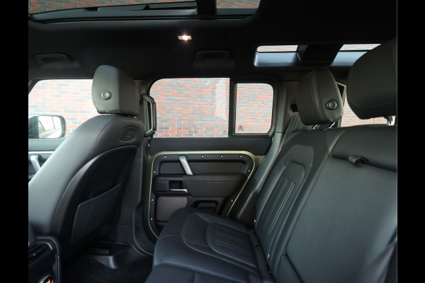 Land Rover Defender P400e X-Dynamic S | Pano - Trekhaak