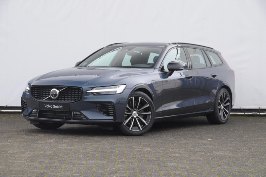 Volvo V60 T6 350PK Automaat AWD Plus Dark / Adaptive cruise control / Elektrische stoelen / Harman Kardon audio / Trekhaak / Pilot assist / BLIS / Stoel en stuur verwarming / Elektrische achterklep / Parkeersensoren met 360 camera / Google infotainment