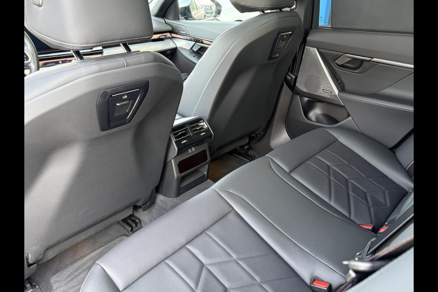 BMW i5 eDrive40 84 kWh | VOL! | Panoramadak | H&K Audio | M Pakket | Stoel- Ventilatie & Verwarming | Memory Seats |