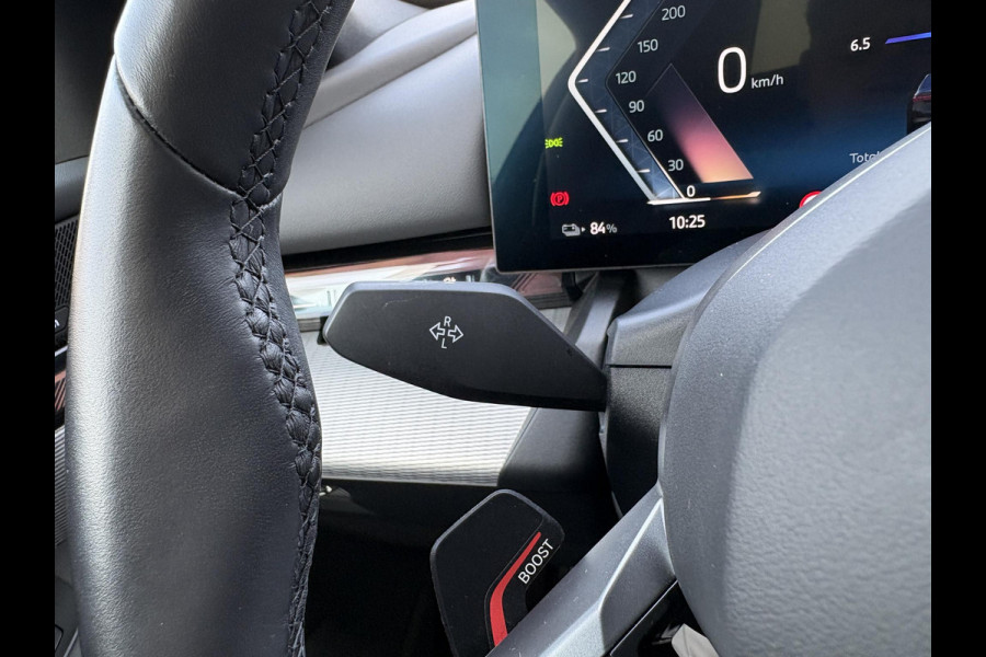 BMW i5 eDrive40 84 kWh | VOL! | Panoramadak | H&K Audio | M Pakket | Stoel- Ventilatie & Verwarming | Memory Seats |