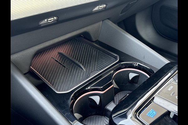 BMW i5 eDrive40 84 kWh | VOL! | Panoramadak | H&K Audio | M Pakket | Stoel- Ventilatie & Verwarming | Memory Seats |