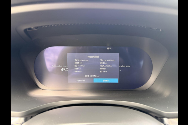 Volvo V60 T6 350PK Automaat AWD Plus Dark / Adaptive cruise control / Elektrische stoelen / Harman Kardon audio / Trekhaak / Pilot assist / BLIS / Stoel en stuur verwarming / Elektrische achterklep / Parkeersensoren met 360 camera / Google infotainment